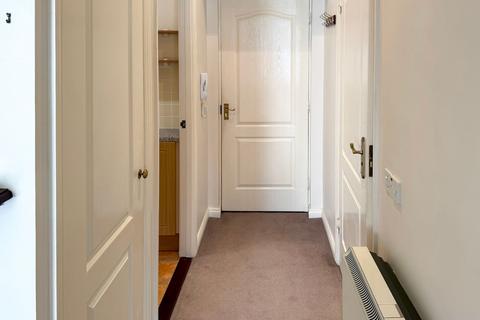 1 bedroom apartment for sale, 12 Oaklands Manor