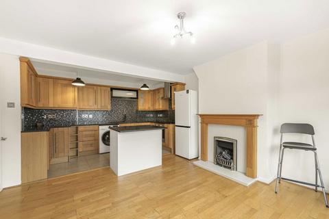 3 bedroom flat for sale, Ash Grove, London W5