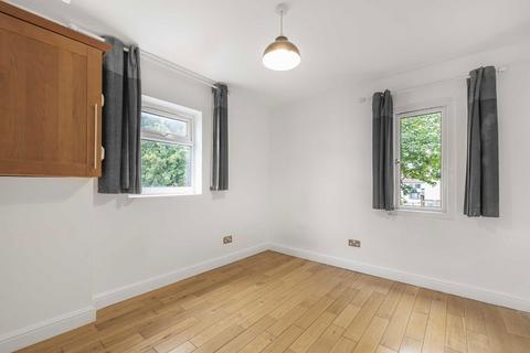 49a Ash Grove, London, W5 4AX