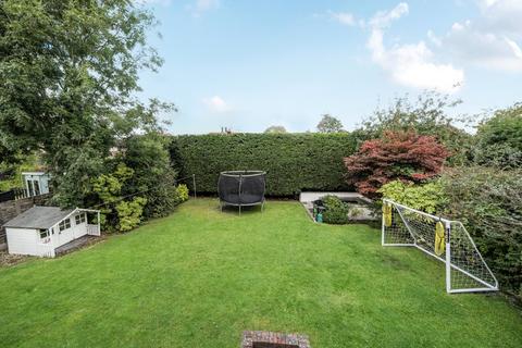 undefined, Mainway, Alkrington, Middleton, Manchester, M24