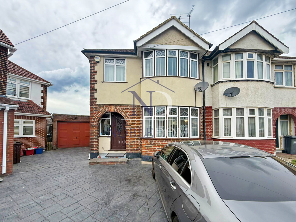 Three bedroom two bathroom semi detached house in