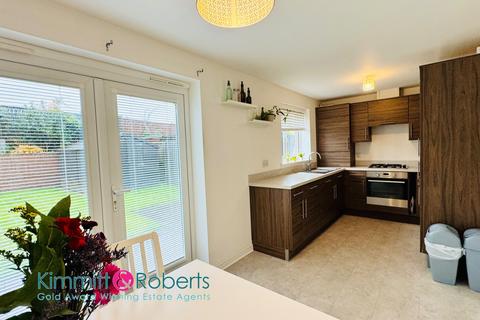 3 bedroom semi-detached house for sale, Whitethroat Close, Houghton-le-spring, Tyne & Wear, DH5