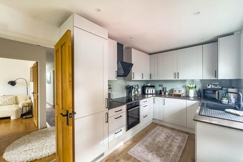 4 bedroom detached house for sale, Tweed Close, Birstall