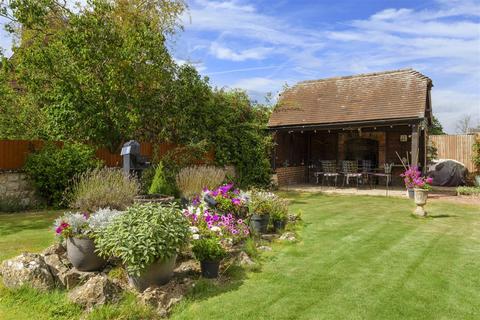 2 bedroom detached house for sale, The Coach House, Old Surrenden Manor Road, Bethersden