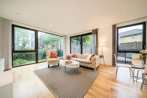 3 bedroom flat for sale, Elgin Avenue, Maida Vale W9