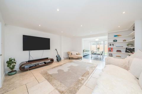 undefined, Newton Road, Isleworth TW7