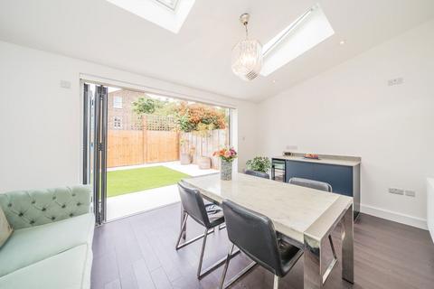 undefined, Newton Road, Isleworth TW7