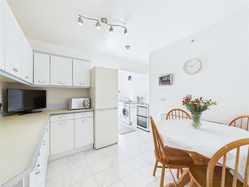 Kitchen &amp; Dining Area