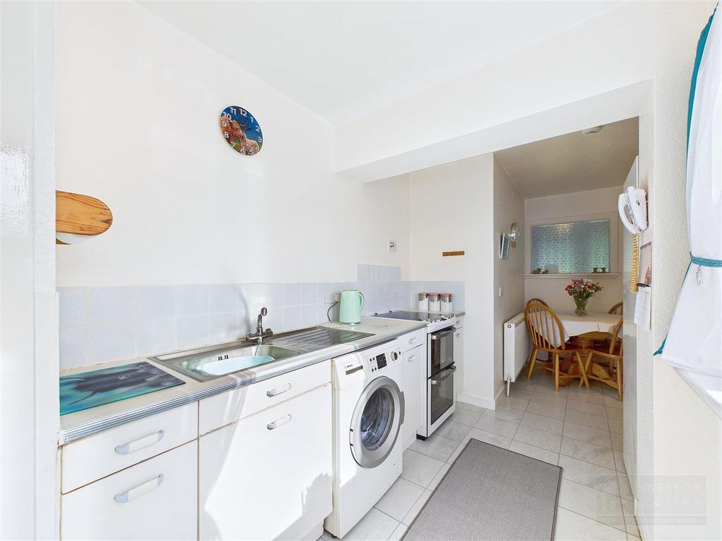 Kitchen &amp; Dining Area