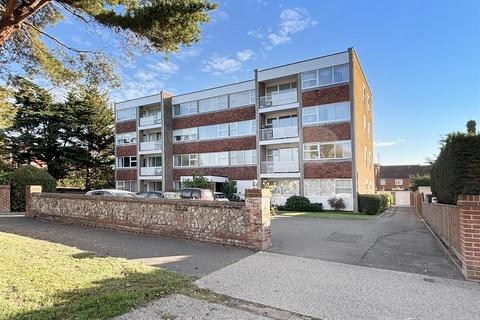 Grand Avenue, Worthing BN11