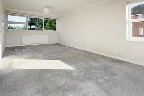 undefined, Grand Avenue, Worthing BN11