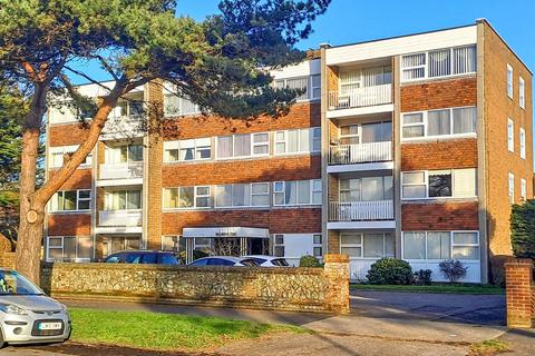 Grand Avenue, Worthing BN11