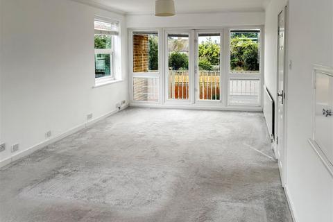 2 bedroom apartment for sale, Grand Avenue, Worthing BN11