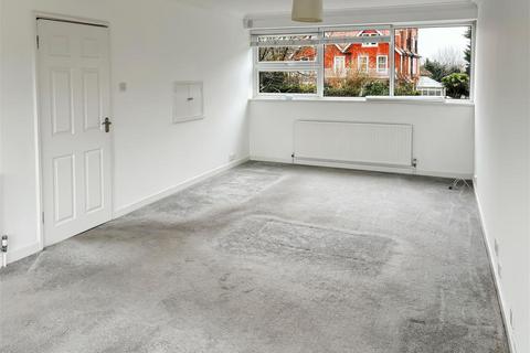 2 bedroom apartment for sale, Grand Avenue, Worthing BN11