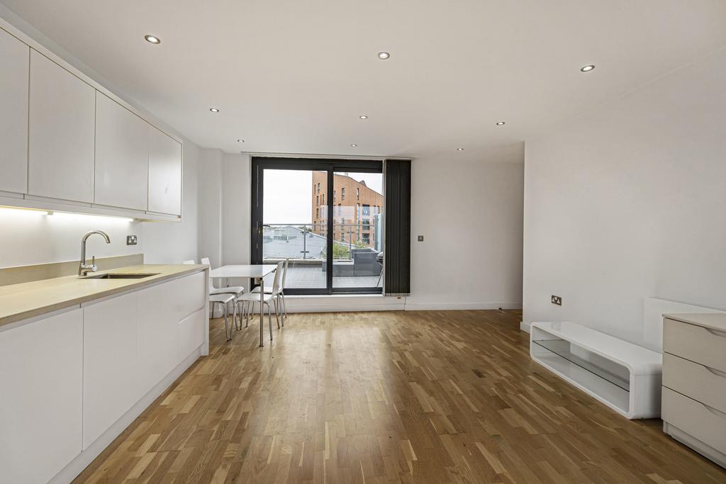 Kitchen/Reception