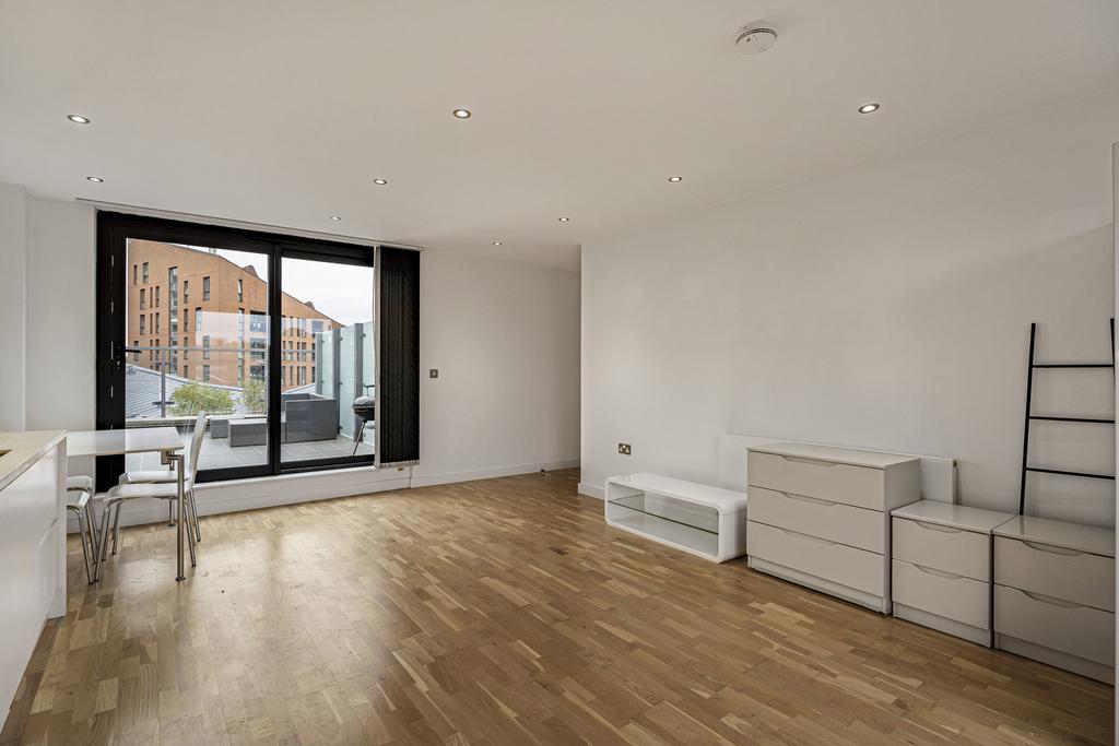 Kitchen/Reception