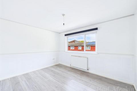27 Underwood, New Addington, Croydon, CR0 9ED
