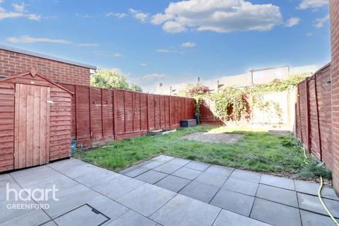 80 Park View, London, W3 0PT