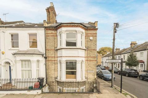 Alkerden Road, London W4