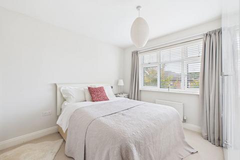 undefined, Coolhurst Close, Monks Gate RH13