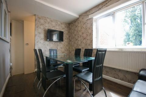 5 bedroom terraced house to rent, Rookery Road, Birmingham B29