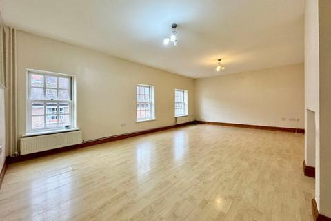 2 bedroom flat for sale, High Street, Markyate, AL3
