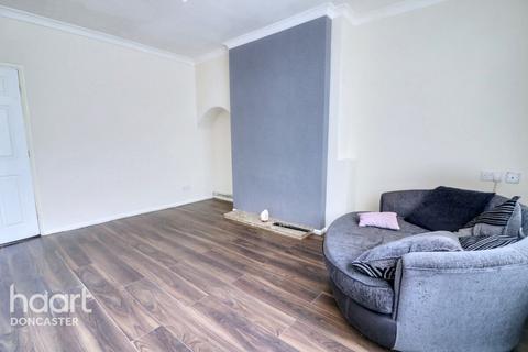 3 bedroom terraced house for sale, The Avenue, Doncaster