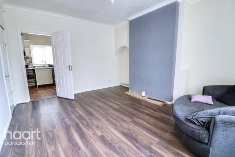 3 bedroom terraced house for sale, The Avenue, Doncaster