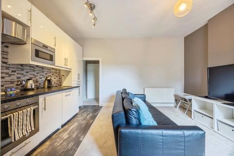 1 bedroom flat to rent, Thornhill Road, Stirlingshire FK2