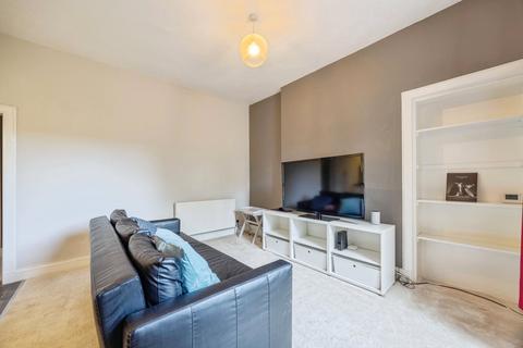 1 bedroom flat to rent, Thornhill Road, Stirlingshire FK2