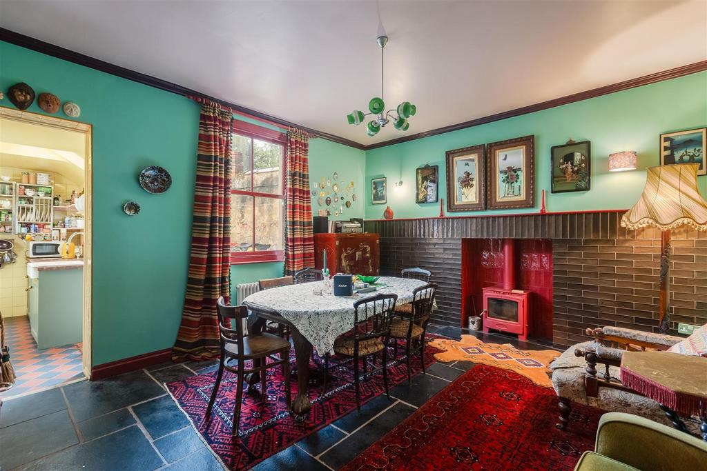 Piercy End 44 Dining Room-1.jpg