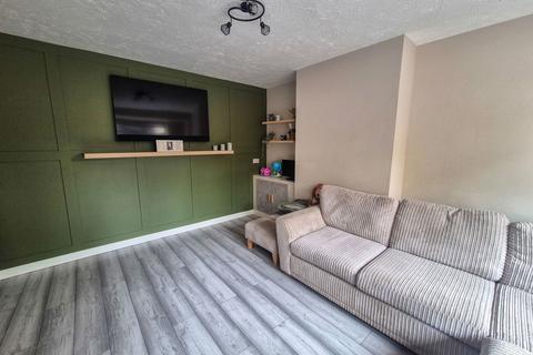 3 bedroom semi-detached house for sale, Emlyn Avenue, Hereford HR4