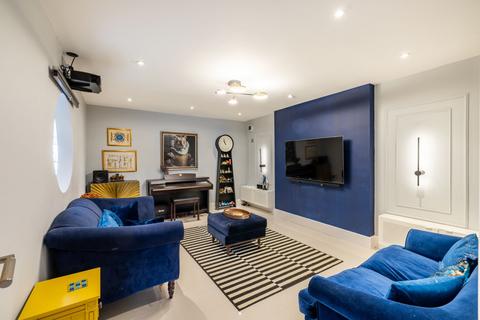 21 Church Way, South Croydon, CR2 0JT