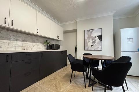 undefined, Lincoln LN1