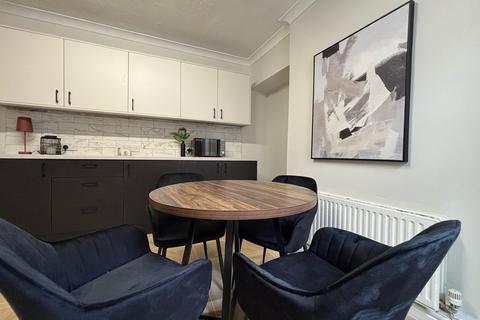 undefined, Lincoln LN1