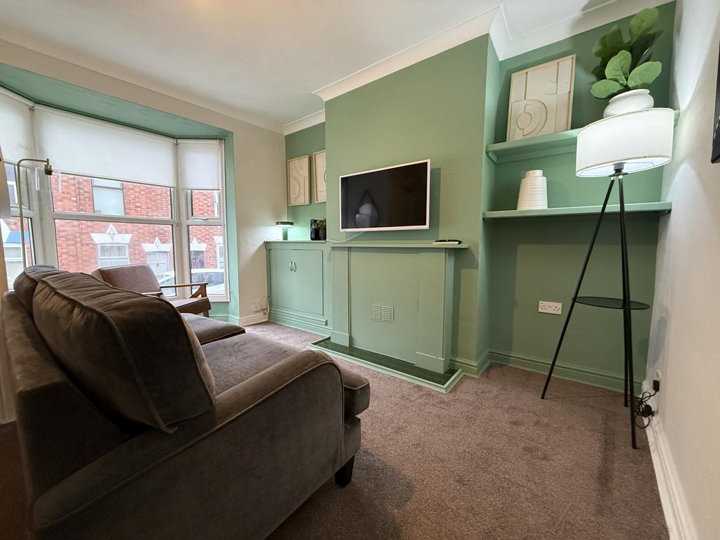 Living Room 4.JPG