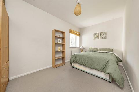 2 bedroom apartment for sale, Aplin Way, Isleworth