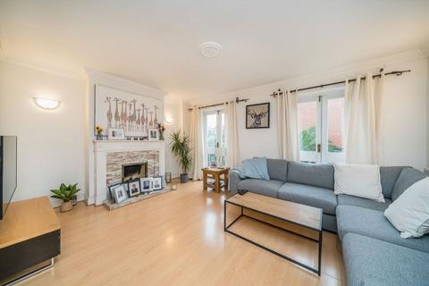 undefined, Harvest Lane, Thames Ditton KT7