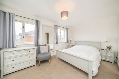 undefined, Harvest Lane, Thames Ditton KT7