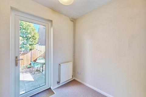 1 Jade Close, London, E16 3TY