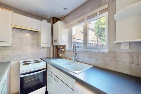 1 Jade Close, London, E16 3TY