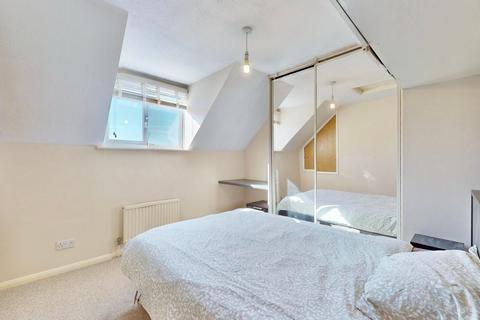 1 Jade Close, London, E16 3TY