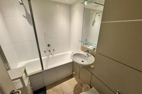 1 bedroom apartment to rent, Francis House, Coleridge Gardens