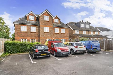 Sunbury-on-Thames,  Surrey,  TW15
