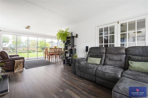 undefined, Hall Close, Harpole, Northampton, Northamptonshire, NN7