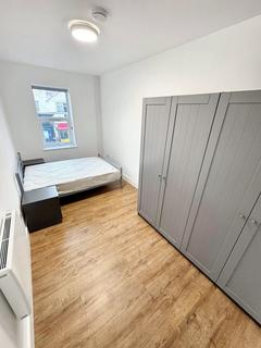 undefined, The Broadway, Southall, UB1