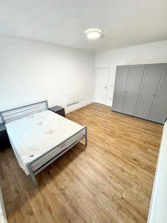 undefined, The Broadway, Southall, UB1