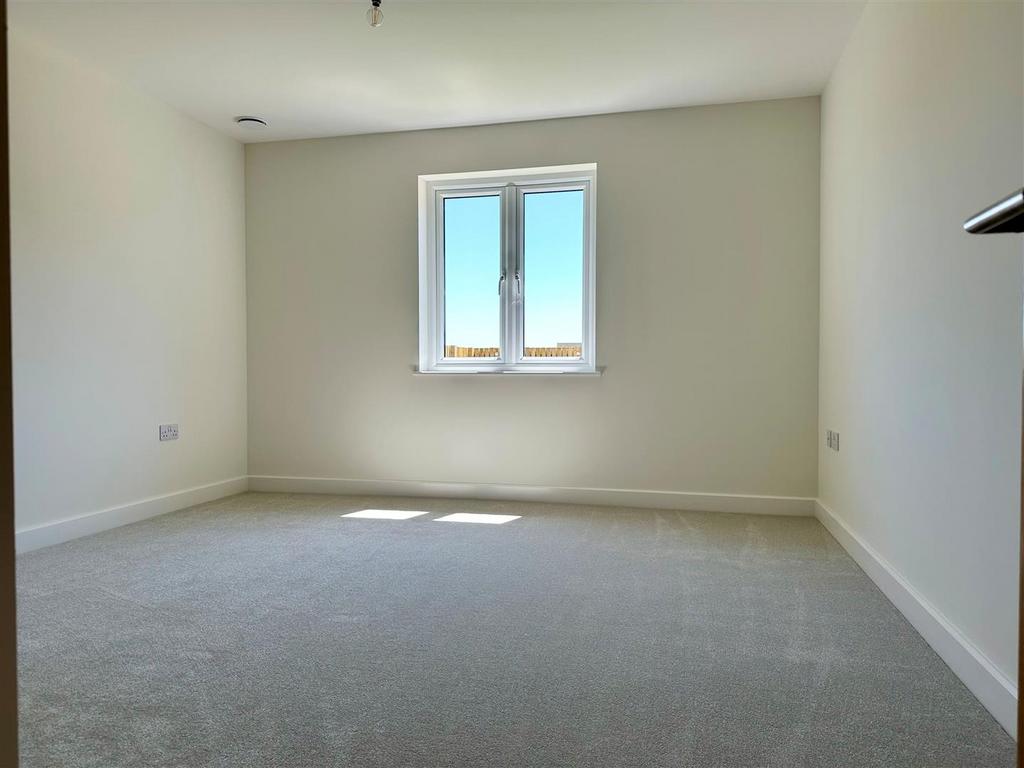 Bedroom One 1.jpg
