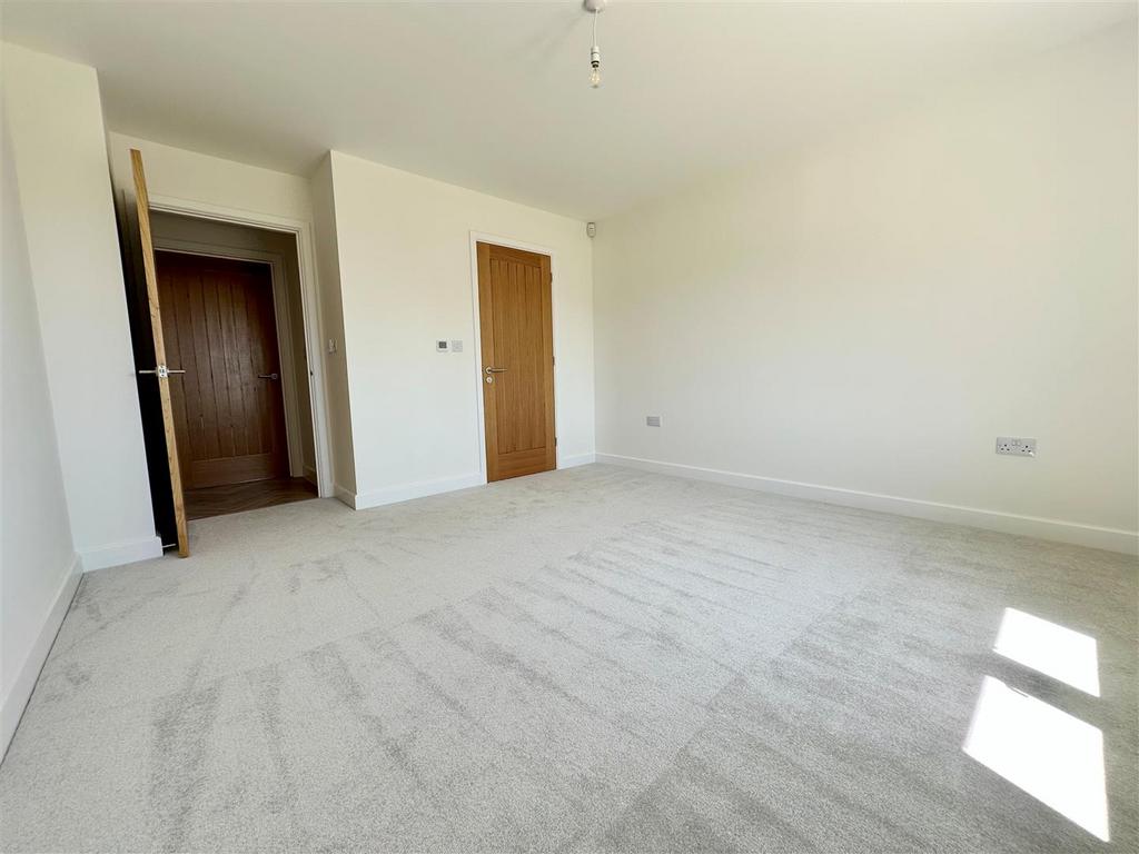 Bedroom One.jpg