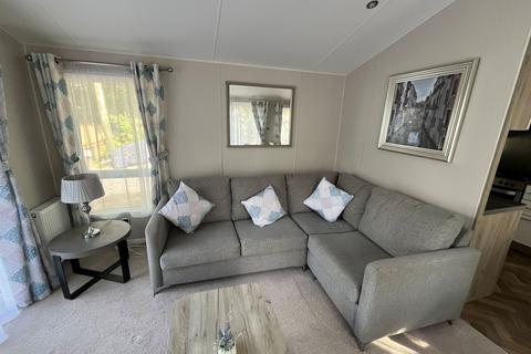 2 bedroom static caravan for sale, Willerby Canterbury Caravan (pre-owned 2018) Hill of Oaks Caravan and Lodge Park, Windermere LA23